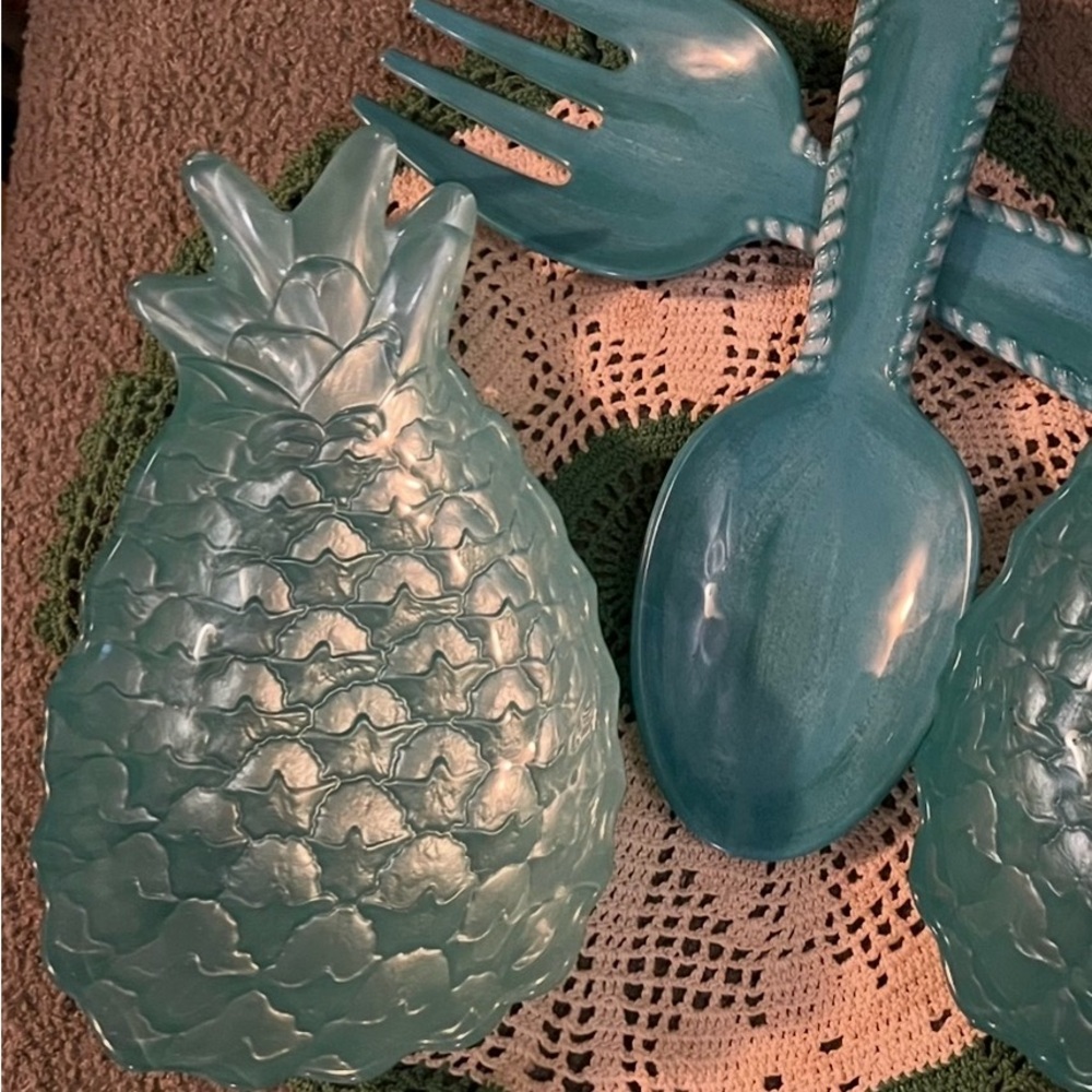 NWOT Extra Large Utensil Set with Glass Pineapple SettingTrays Lot 4